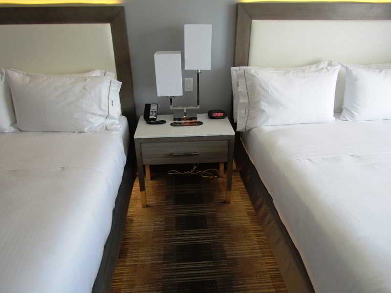 Holiday Inn Express & Suites San Diego - Mission Valley By Ihg المظهر الخارجي الصورة
