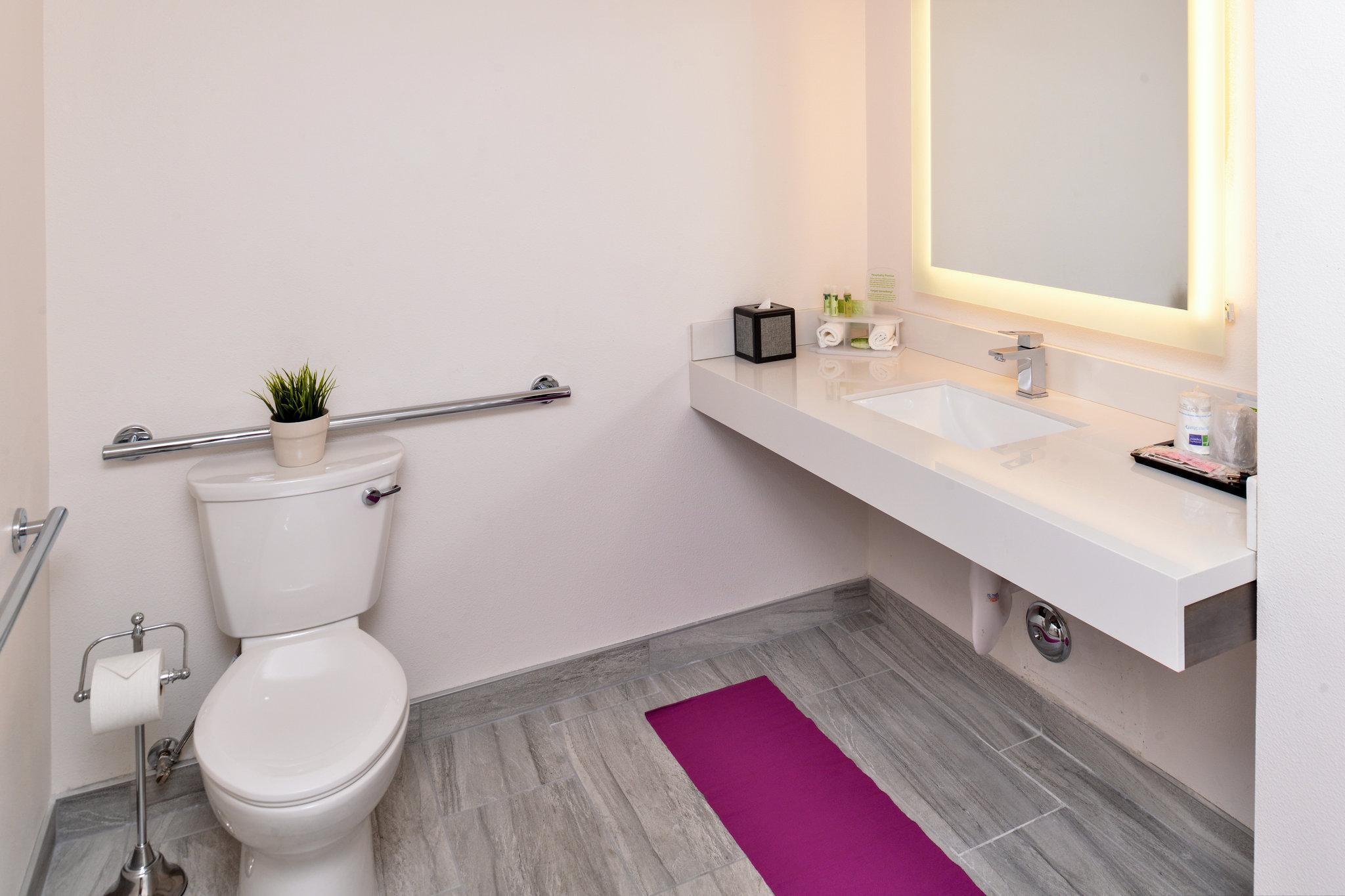 Holiday Inn Express & Suites San Diego - Mission Valley By Ihg المظهر الخارجي الصورة
