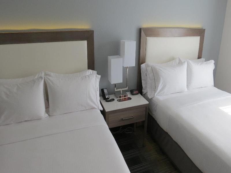 Holiday Inn Express & Suites San Diego - Mission Valley By Ihg المظهر الخارجي الصورة